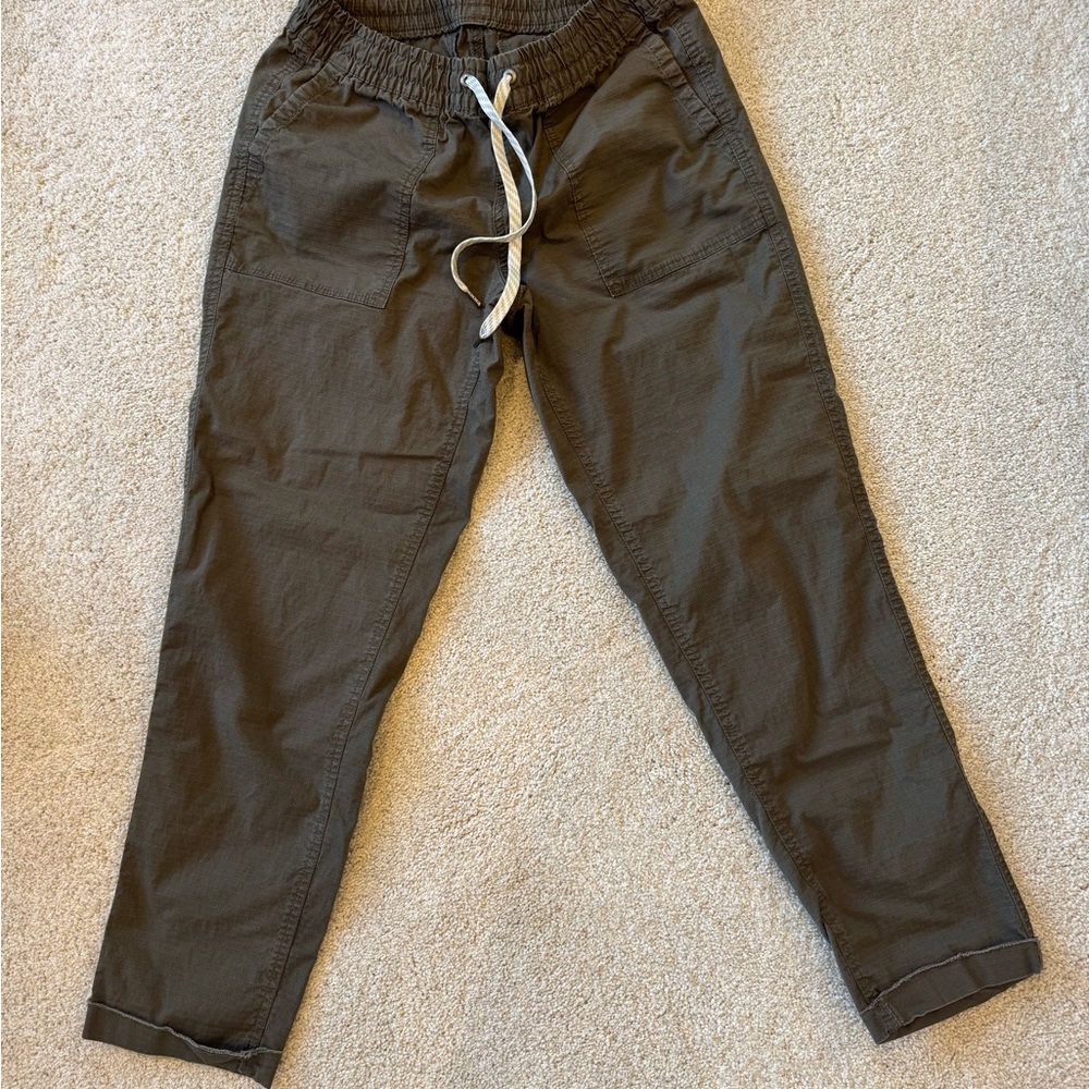Vuori Ripstop Olive Ankle Pants